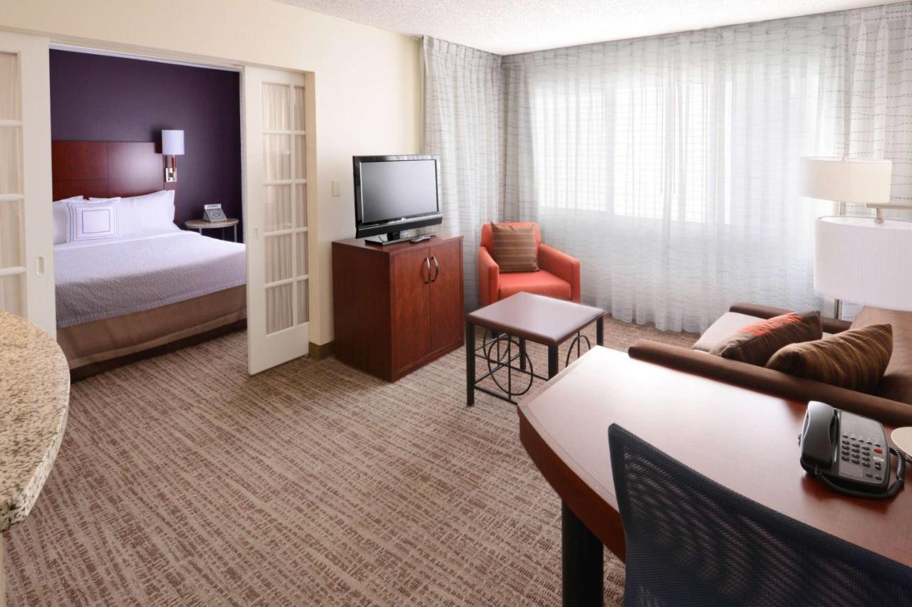 Sonesta Es Suites Dallas Central Expressway Εξωτερικό φωτογραφία