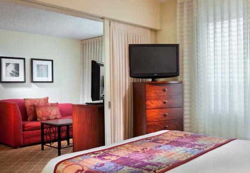 Sonesta Es Suites Dallas Central Expressway Εξωτερικό φωτογραφία